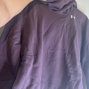 Purple size L under armour sweatshirt. Like new